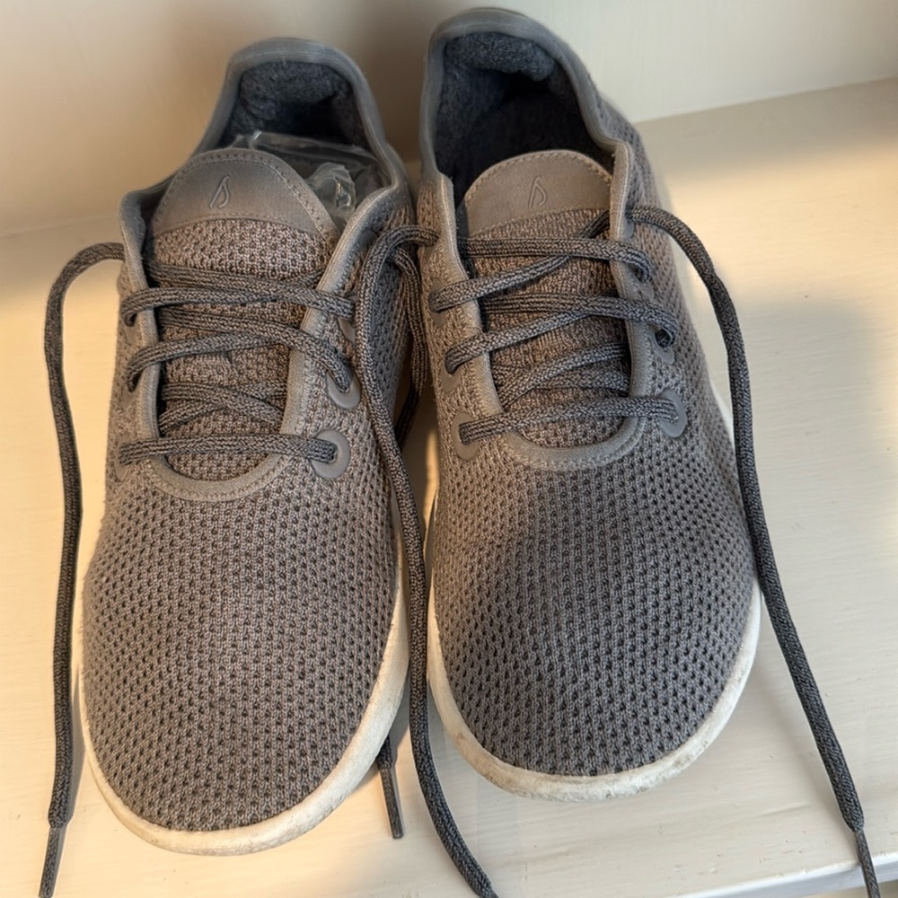 Allbirds Women’s 10 Tree Runners Mesh Sneaker Gray TR W10